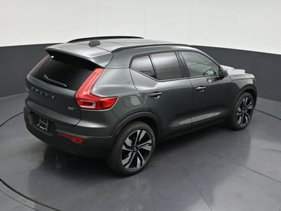 2026 Volvo XC40 B5 Ultra