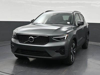 2026 Volvo XC40 B5 Ultra