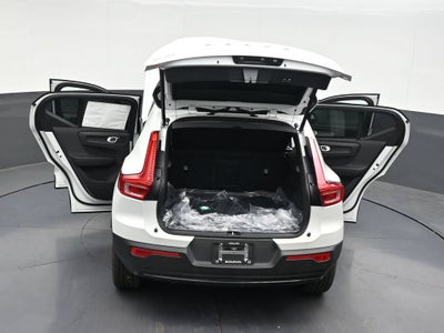 2026 Volvo XC40 B5 Ultra