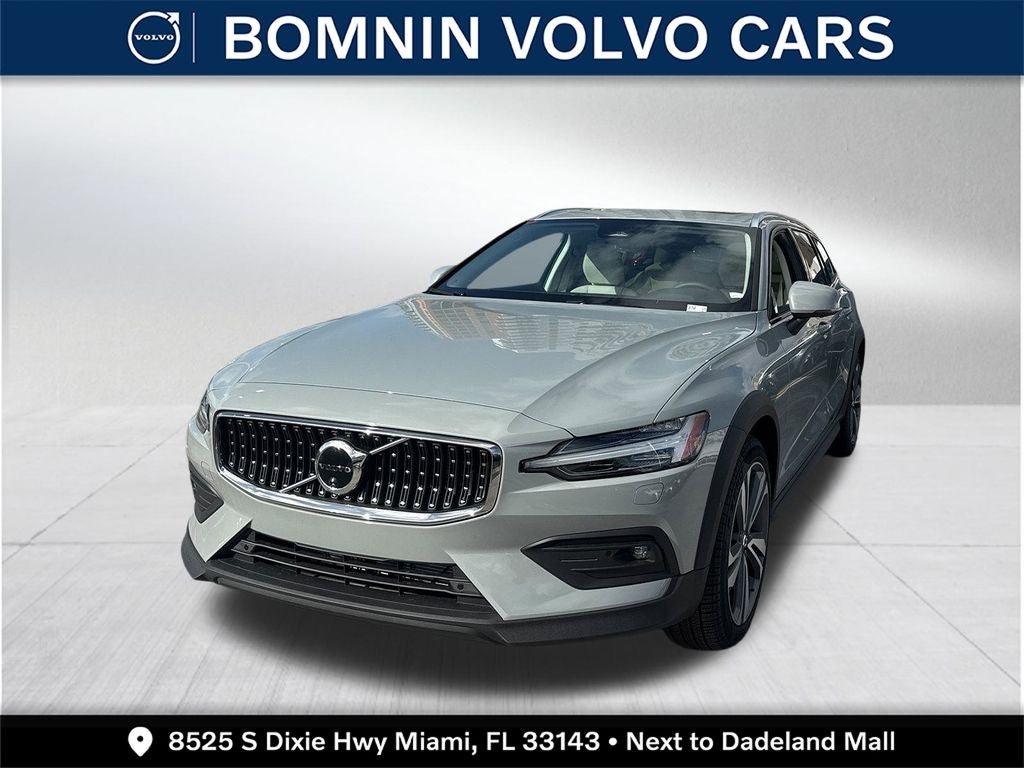 2026 Volvo V60 Cross Country B5 Plus