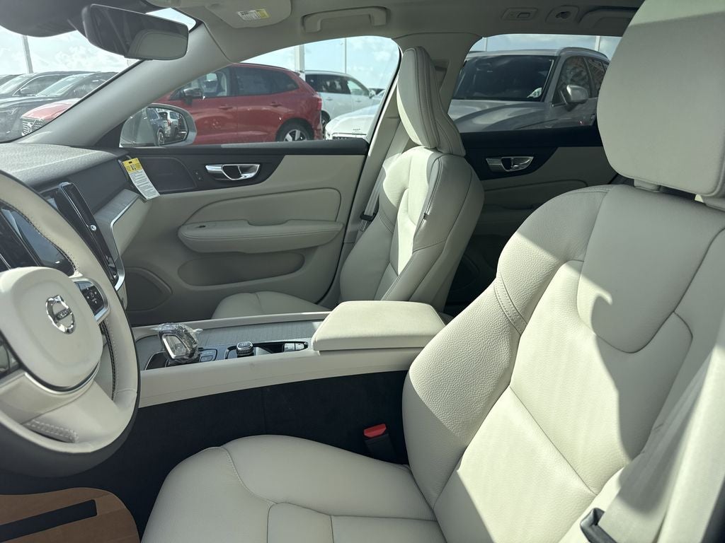 2026 Volvo V60 Cross Country B5 Plus