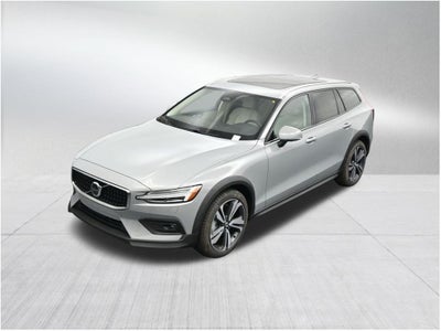 2026 Volvo V60 Cross Country B5 Plus