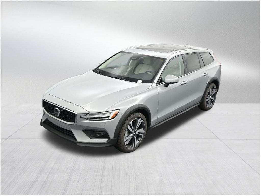 2026 Volvo V60 Cross Country B5 Plus