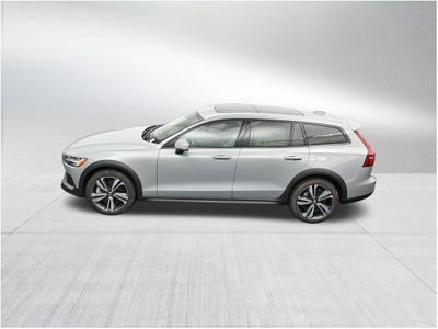 2026 Volvo V60 Cross Country B5 Plus