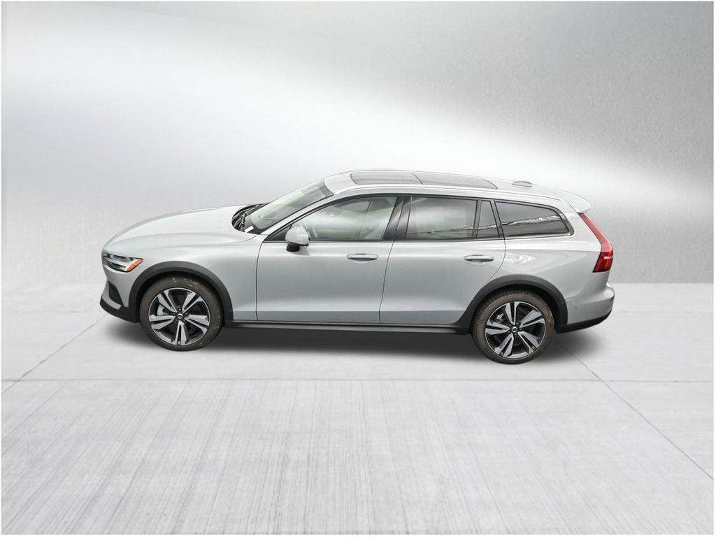 2026 Volvo V60 Cross Country B5 Plus
