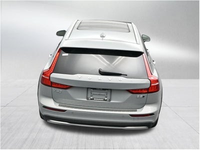2026 Volvo V60 Cross Country B5 Plus