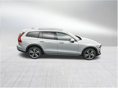 2026 Volvo V60 Cross Country B5 Plus