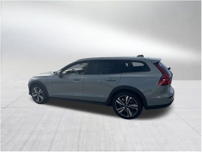 2026 Volvo V60 Cross Country B5 Plus