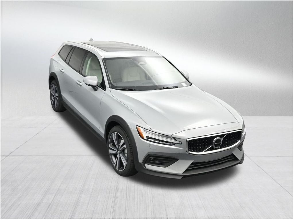 2026 Volvo V60 Cross Country B5 Plus