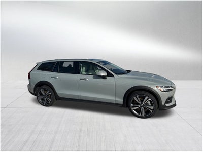 2026 Volvo V60 Cross Country B5 Plus