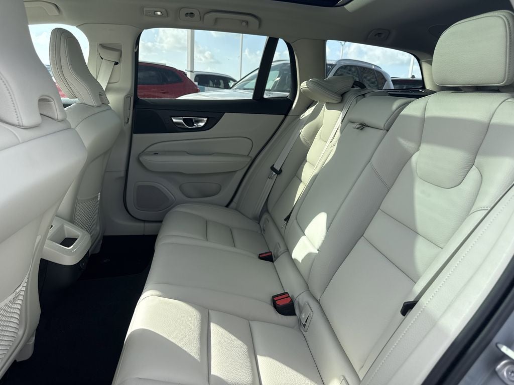 2026 Volvo V60 Cross Country B5 Plus