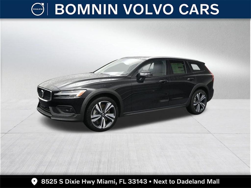2026 Volvo V60 Cross Country B5 Plus