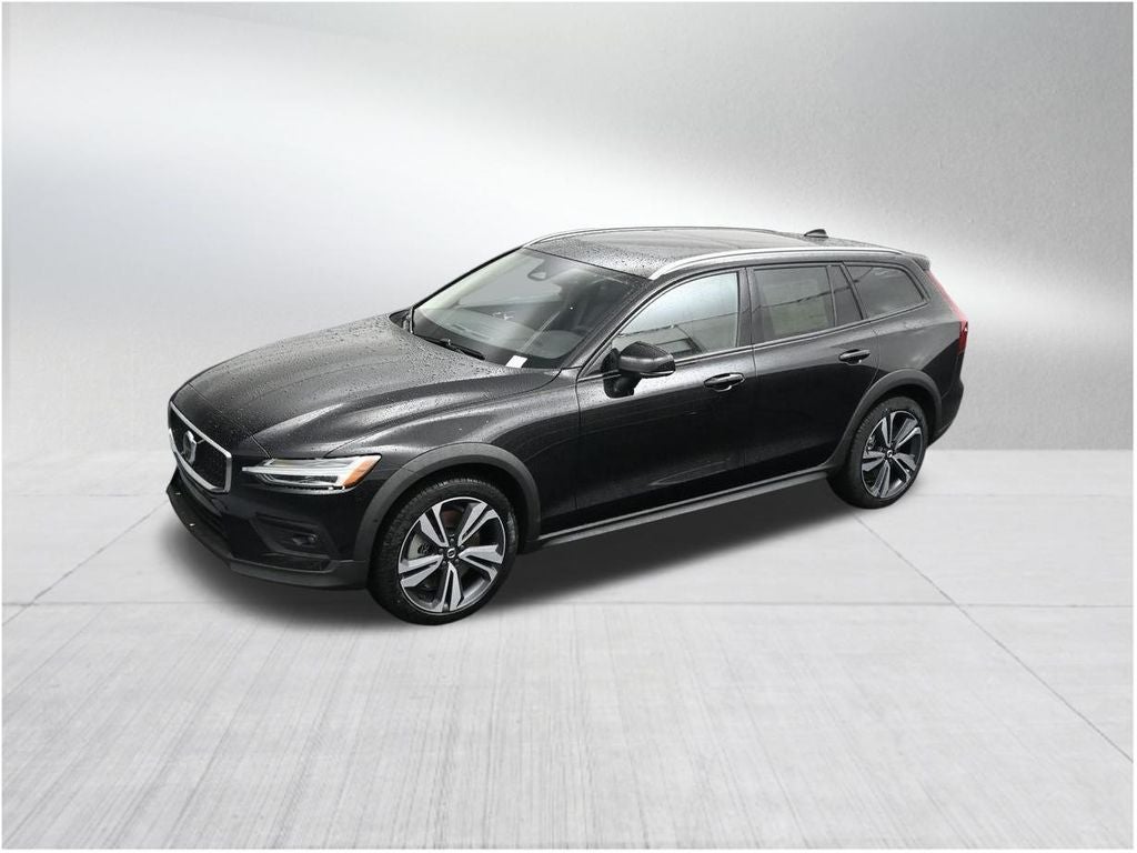 2026 Volvo V60 Cross Country B5 Plus