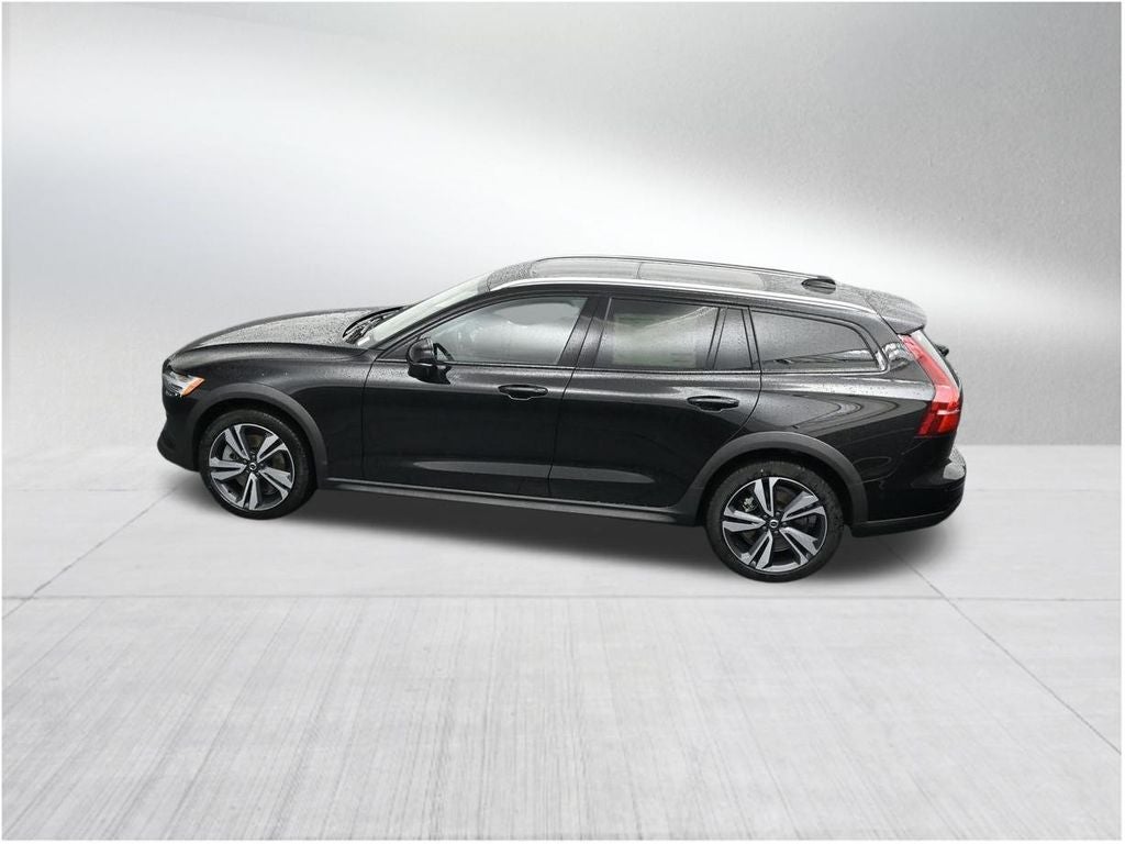 2026 Volvo V60 Cross Country B5 Plus