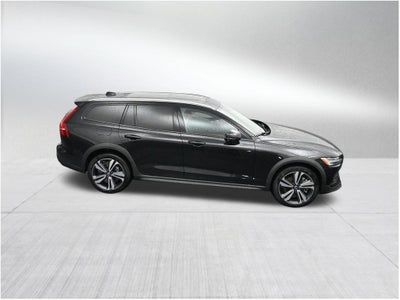2026 Volvo V60 Cross Country B5 Plus