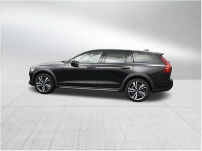 2026 Volvo V60 Cross Country B5 Plus