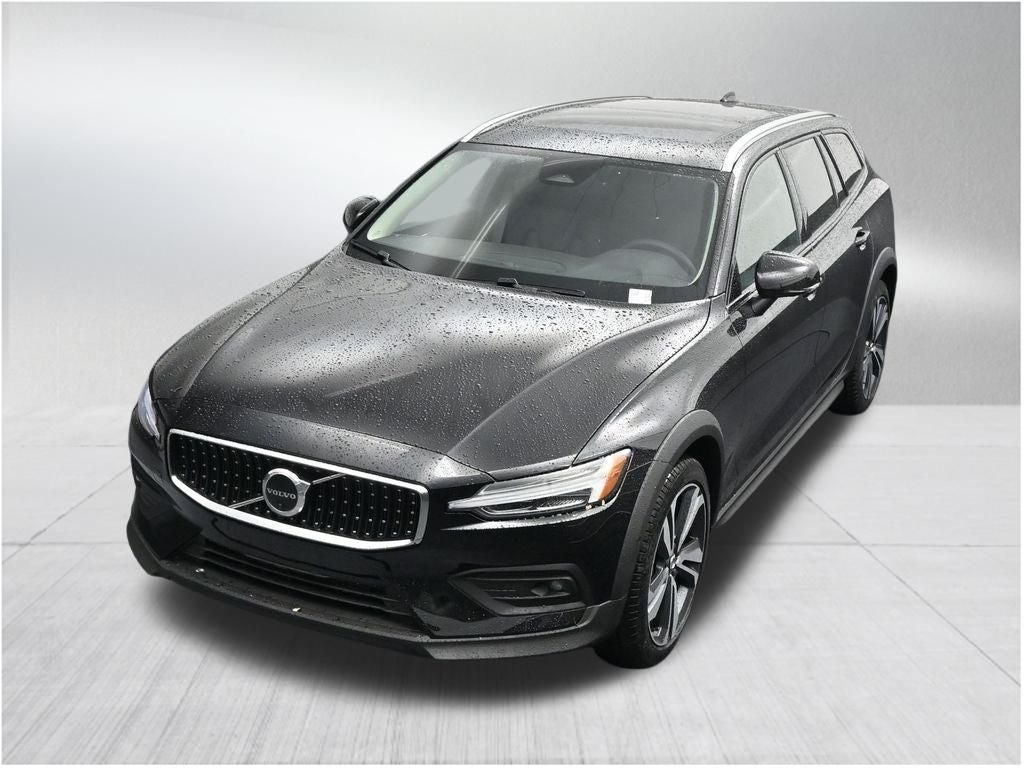 2026 Volvo V60 Cross Country B5 Plus