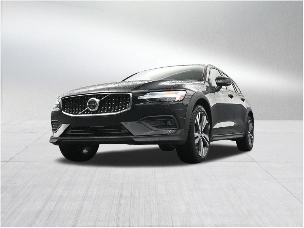 2026 Volvo V60 Cross Country B5 Plus