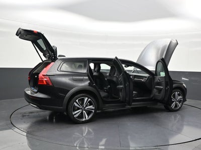 2026 Volvo V60 Cross Country B5 Plus