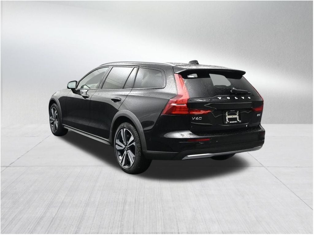 2026 Volvo V60 Cross Country B5 Plus