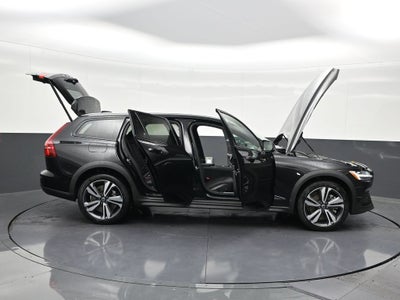 2026 Volvo V60 Cross Country B5 Plus