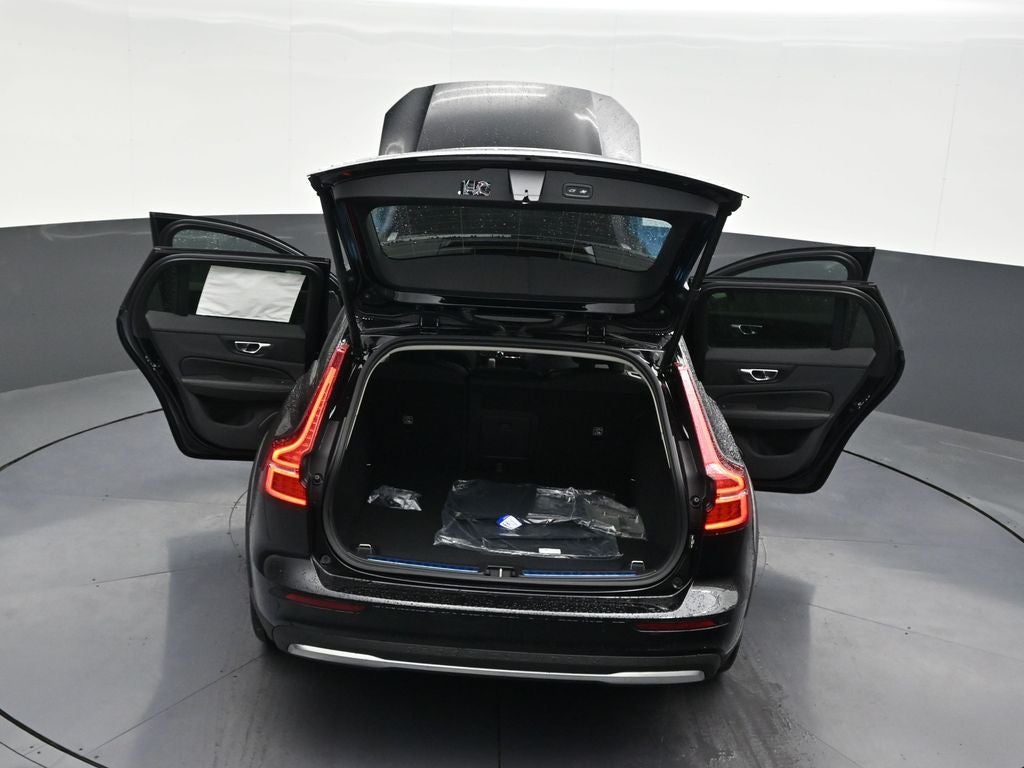 2026 Volvo V60 Cross Country B5 Plus
