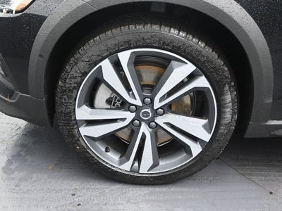 2026 Volvo V60 Cross Country B5 Plus