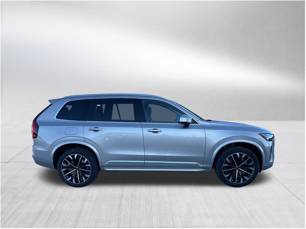 2026 Volvo XC90 B5 Plus