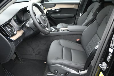 2026 Volvo XC90 B5 Plus