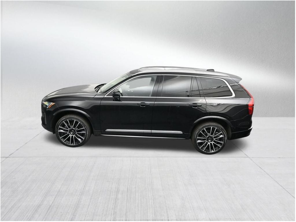 2026 Volvo XC90 B5 Plus