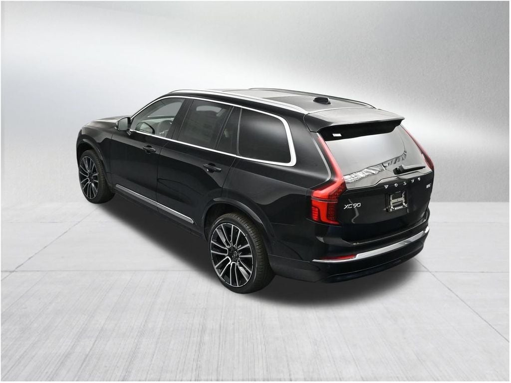 2026 Volvo XC90 B5 Plus