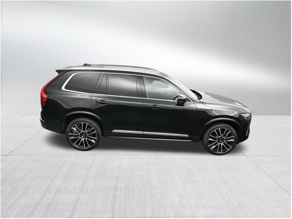 2026 Volvo XC90 B5 Plus