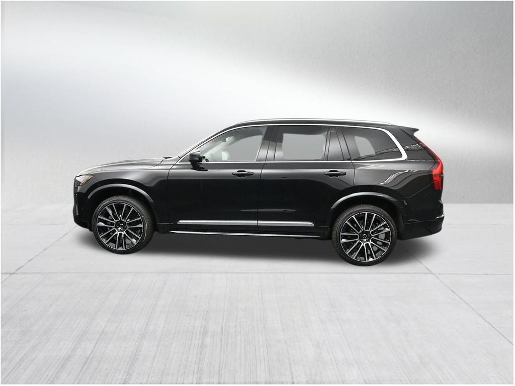 2026 Volvo XC90 B5 Plus