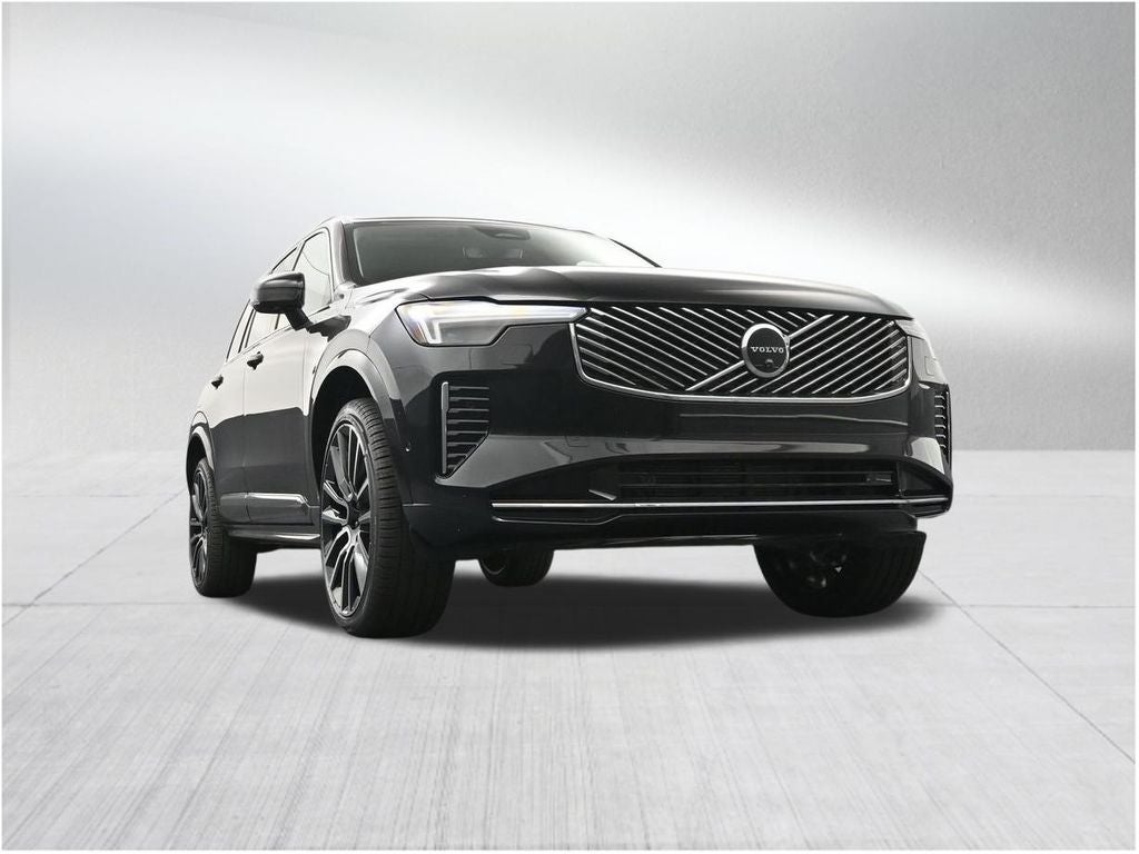 2026 Volvo XC90 B5 Plus