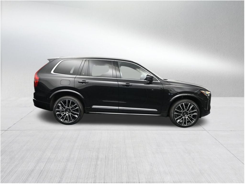 2026 Volvo XC90 B5 Plus