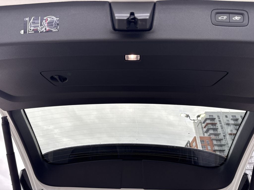 2026 Volvo XC90 B5 Ultra 6-Seater