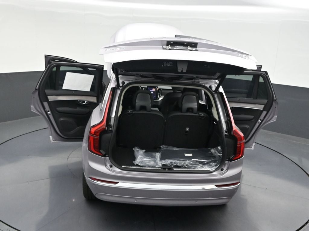 2026 Volvo XC90 B5 Ultra 6-Seater