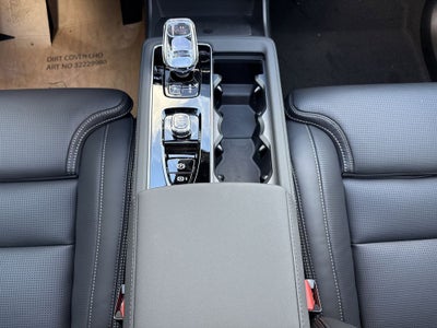 2026 Volvo XC90 B5 Ultra 6-Seater