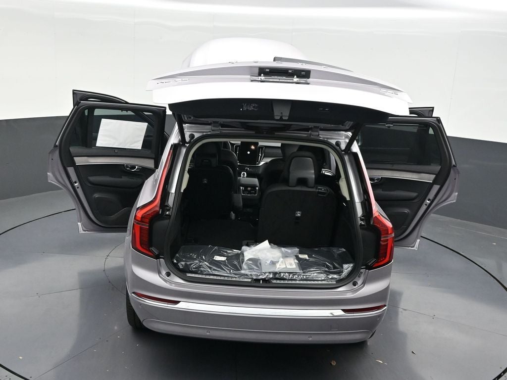 2026 Volvo XC90 B5 Ultra 6-Seater