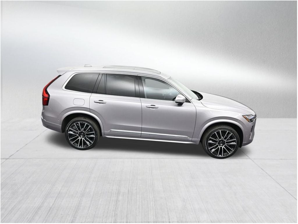 2026 Volvo XC90 B5 Plus