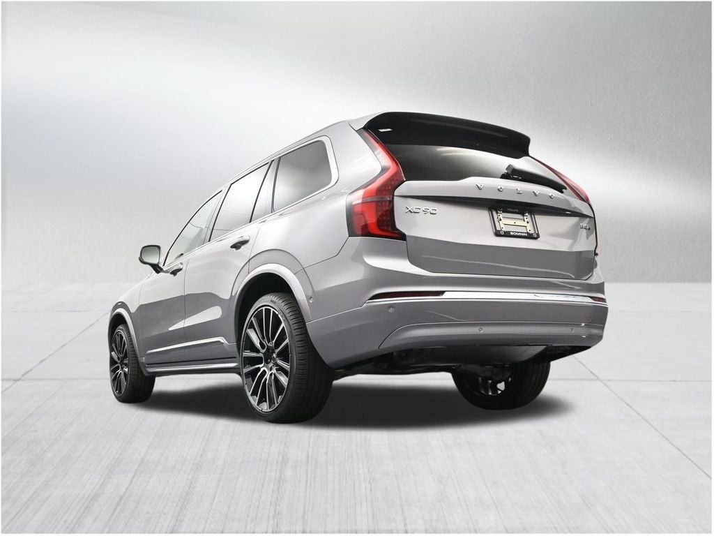 2026 Volvo XC90 B5 Plus