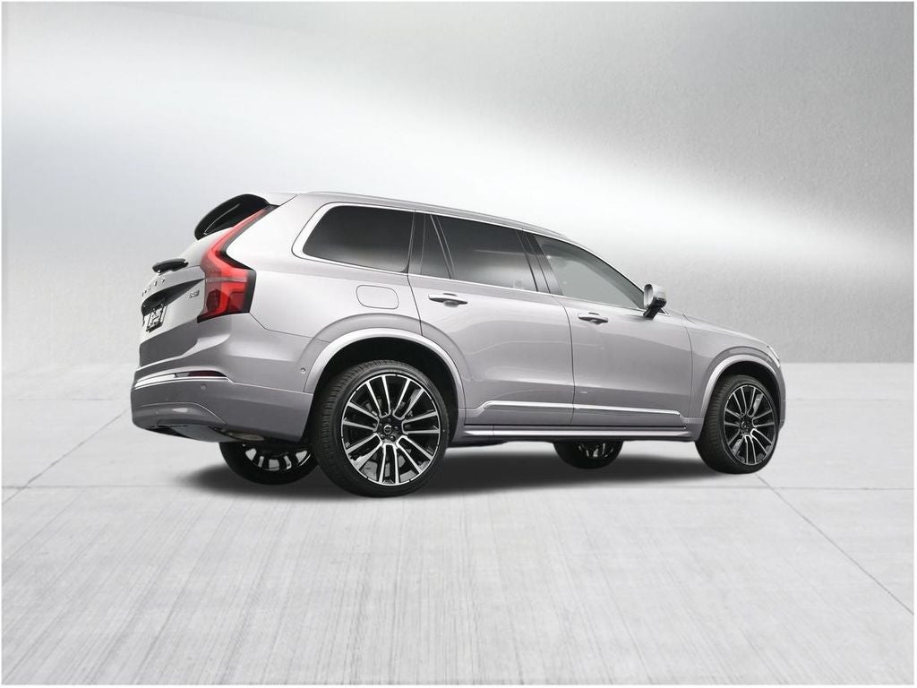 2026 Volvo XC90 B5 Plus