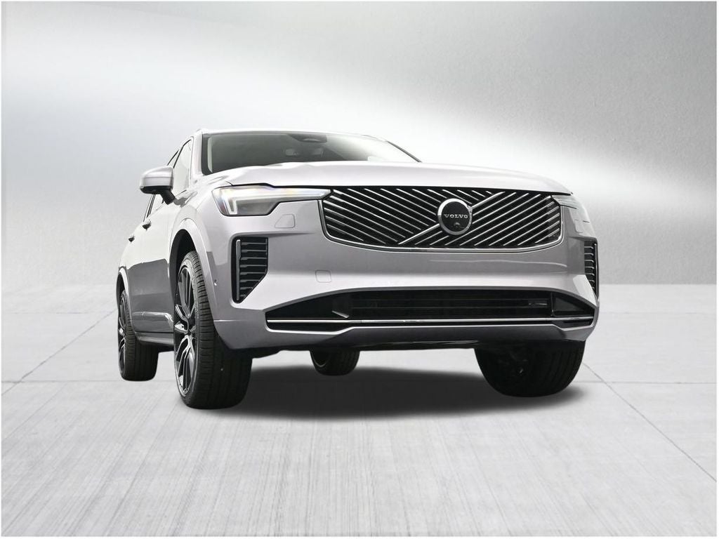 2026 Volvo XC90 B5 Plus