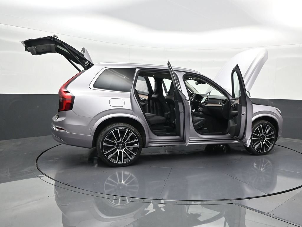 2026 Volvo XC90 B5 Plus