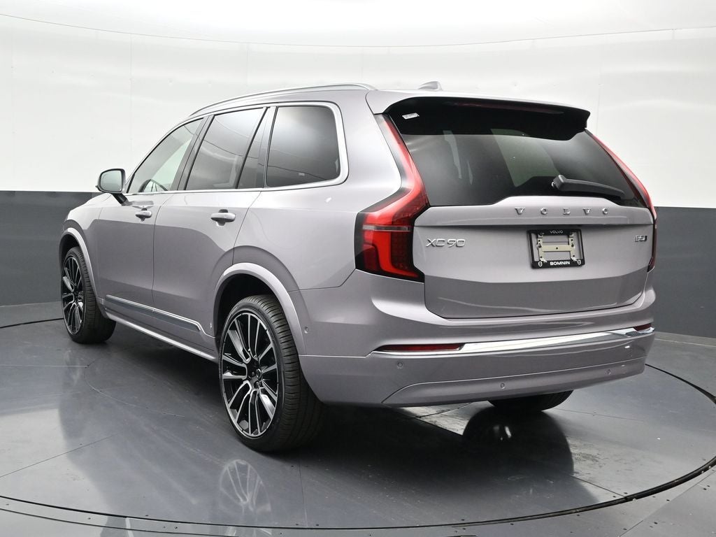 2026 Volvo XC90 B5 Plus