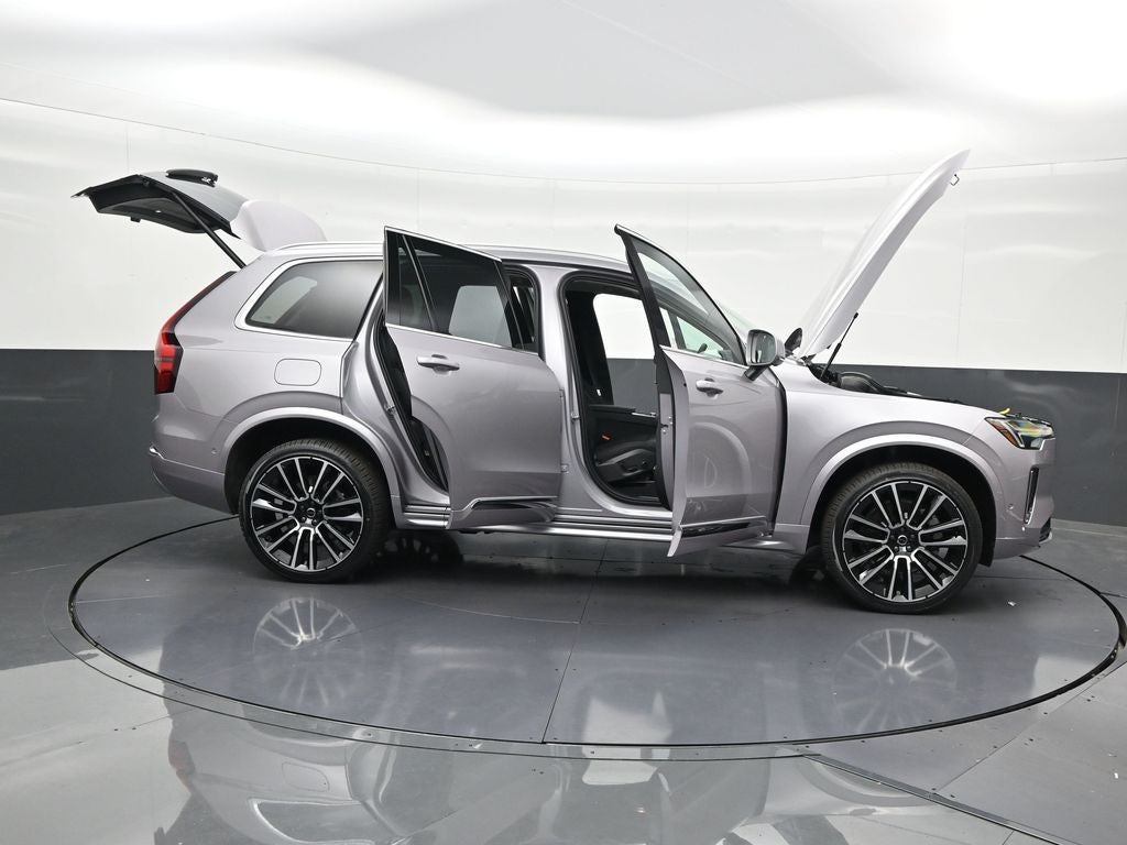 2026 Volvo XC90 B5 Plus