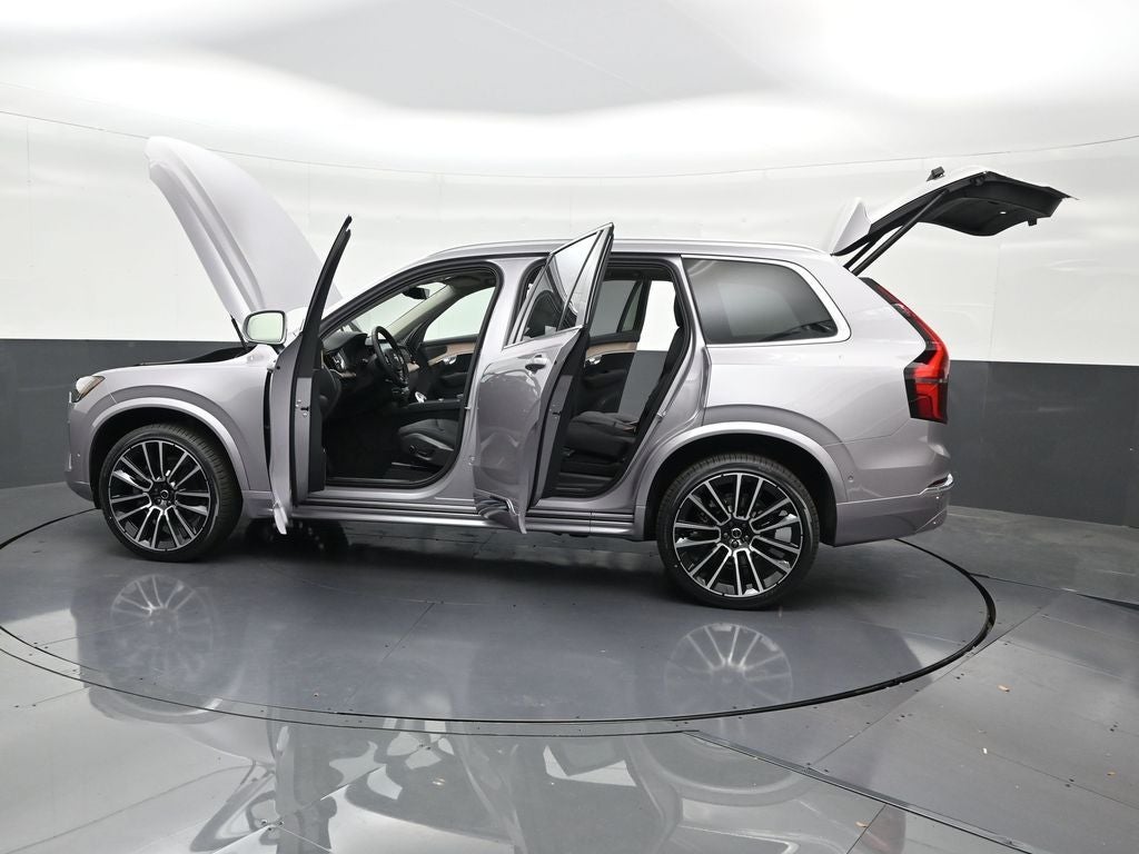 2026 Volvo XC90 B5 Plus