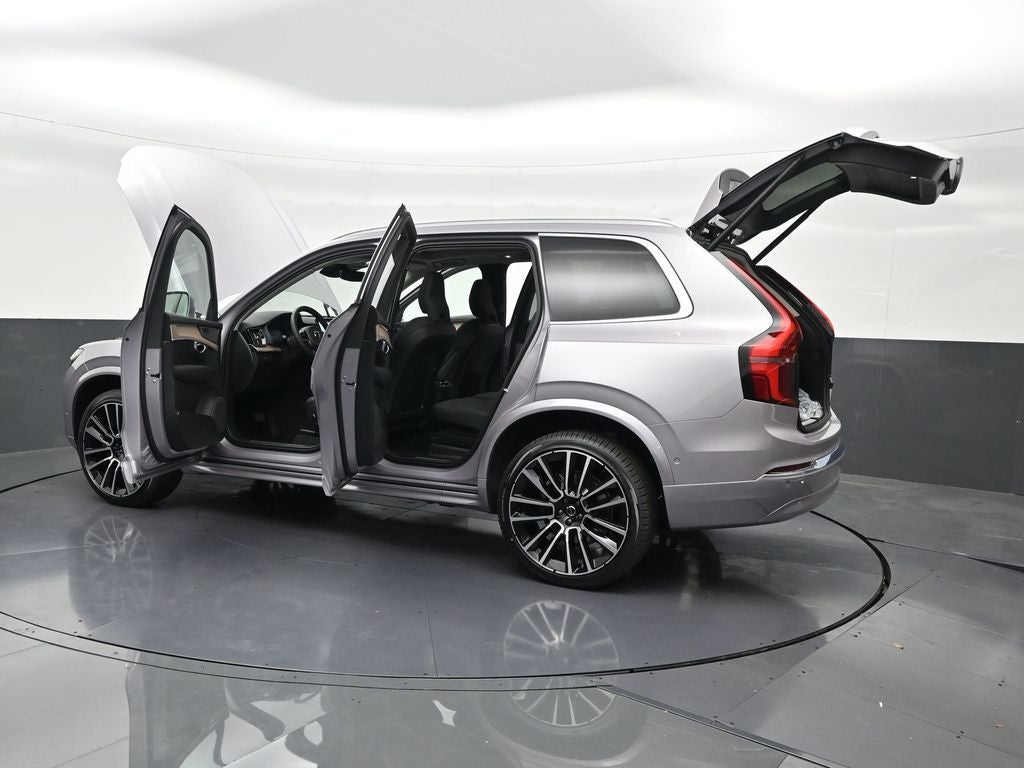 2026 Volvo XC90 B5 Plus