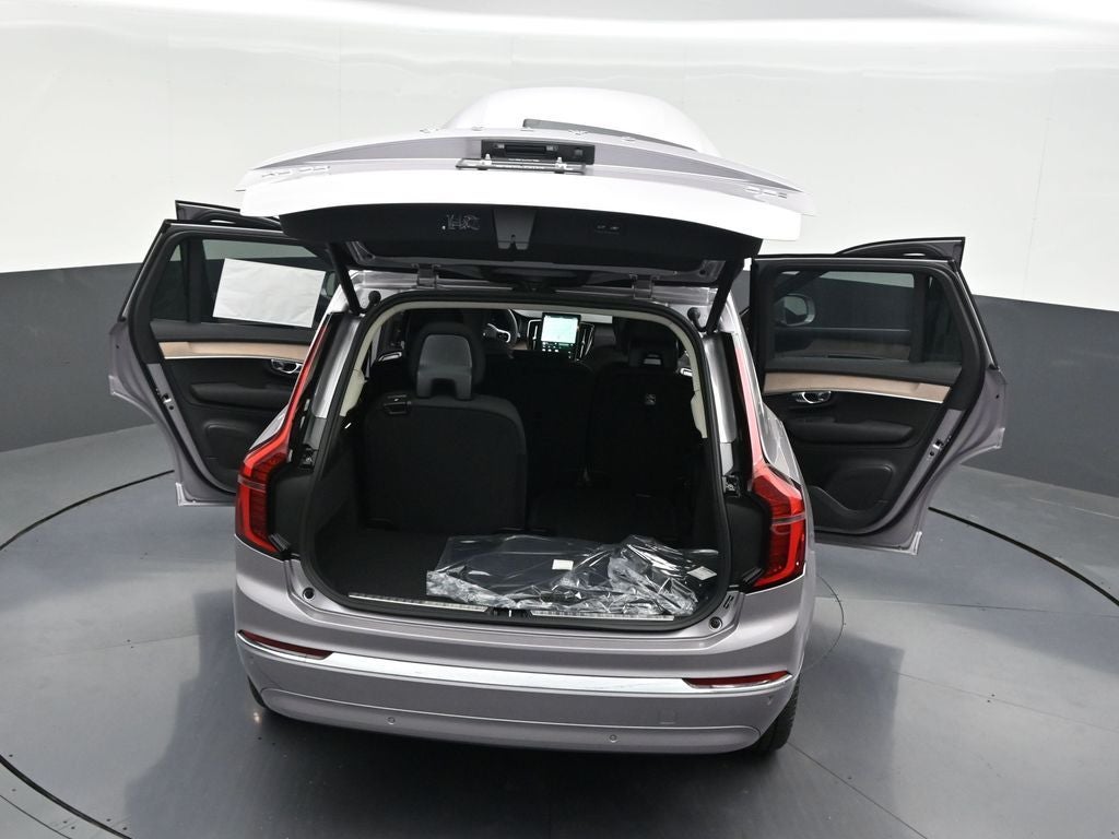 2026 Volvo XC90 B5 Plus