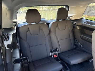 2026 Volvo XC90 B5 Plus